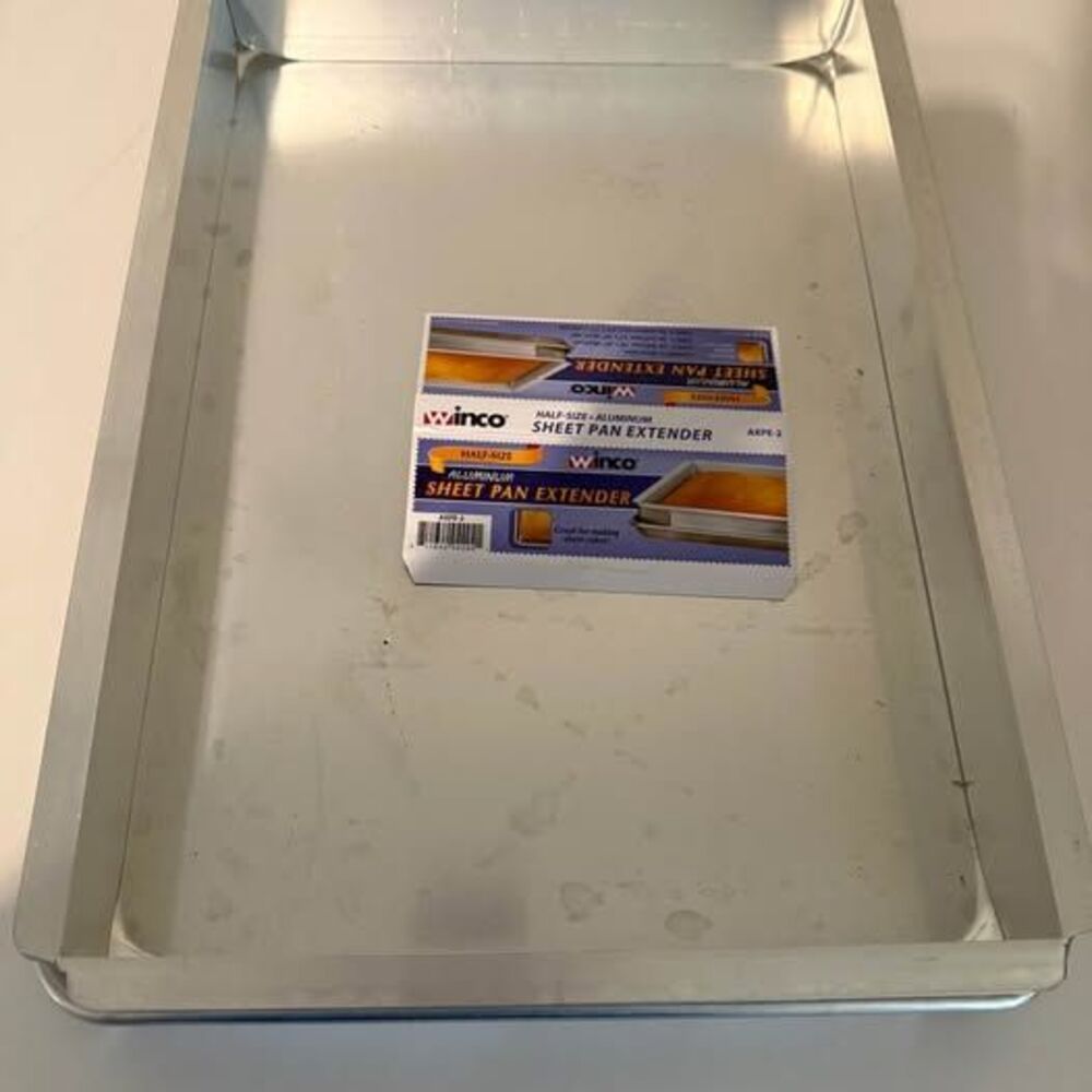Winco Half-Size Aluminum Sheet Pan and Extender